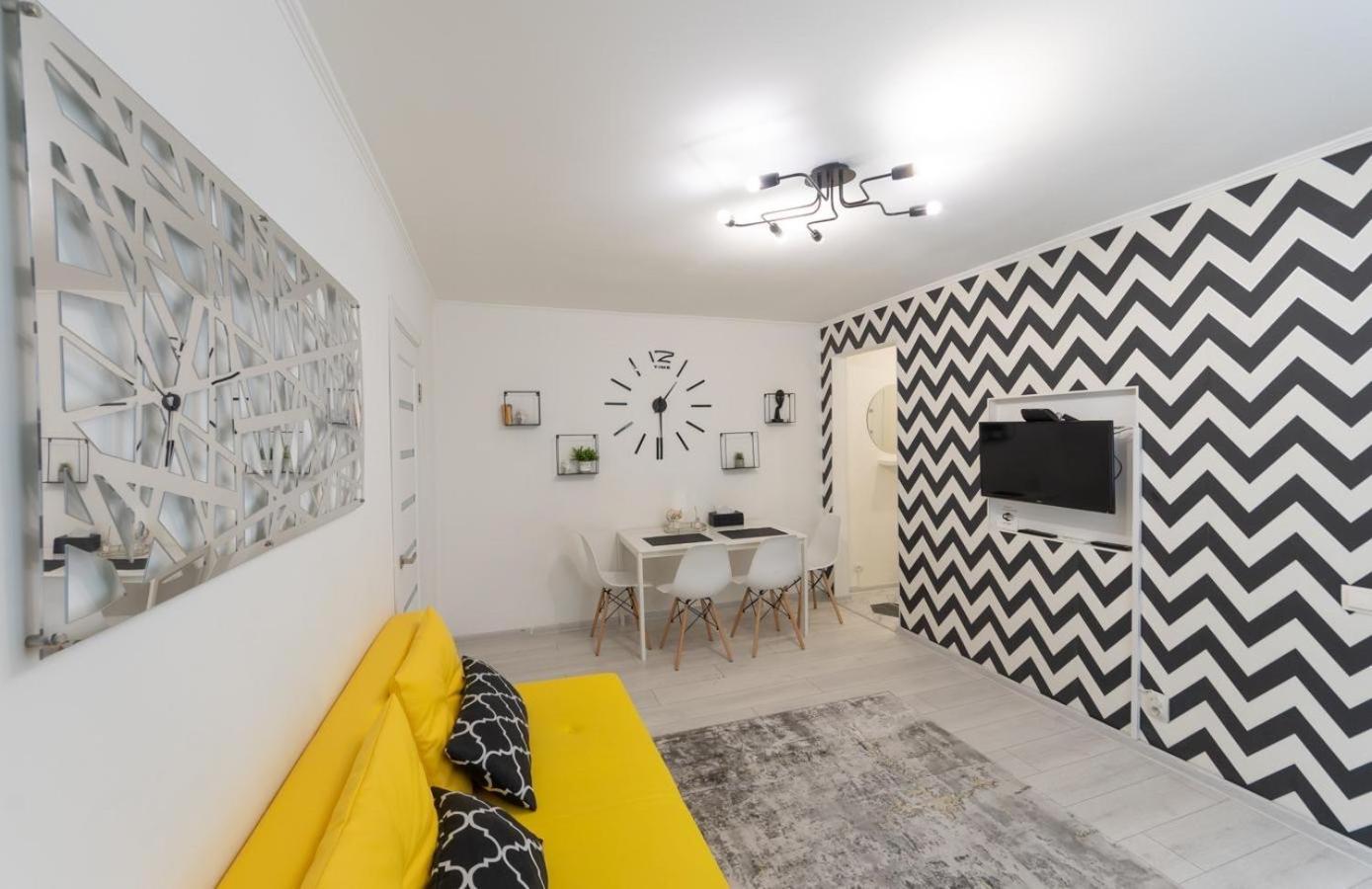 Flat 24 On Lesi Ukrainki 12 With 1 Bedroom Kiev Exterior foto